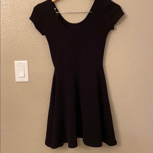 Dress - Picture 4 of 5